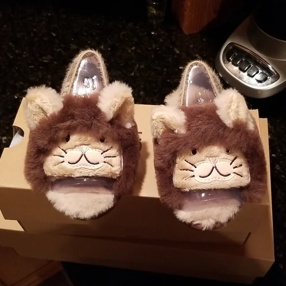UGG Shoes Toddler Ugg Fluff Yeah Lion Slippers Poshmark